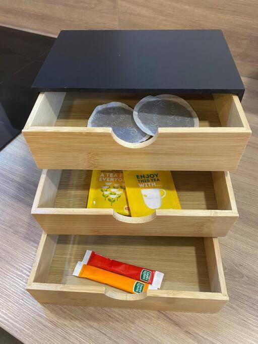 דירות Bessines L'Atelier D'Emilie מראה חיצוני תמונה